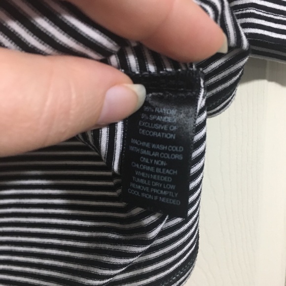 White House Black Market Top - Picture 4 of 4